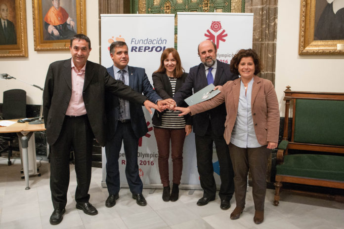 Signatura Fundació Repsol especial Olímpics Reus