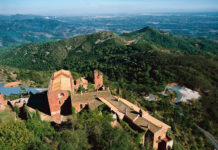 monestir i l'entorn d'Escornalbou