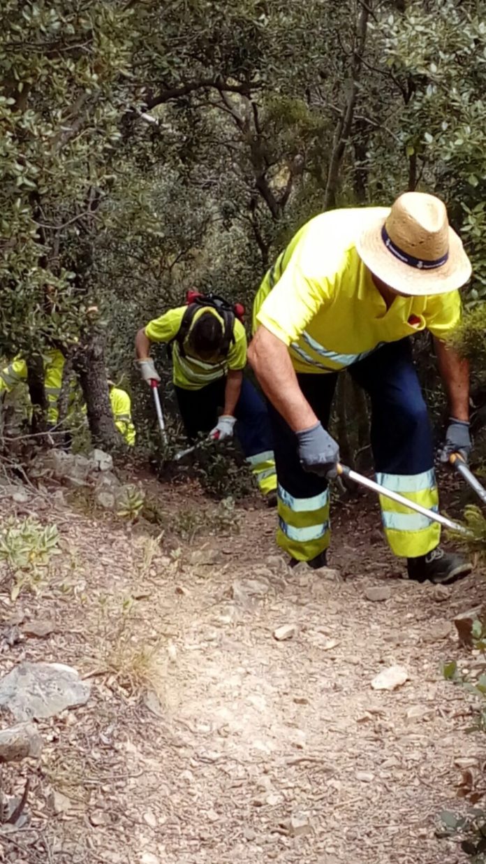 Sender Duesaigües al castell d'Escornalbou