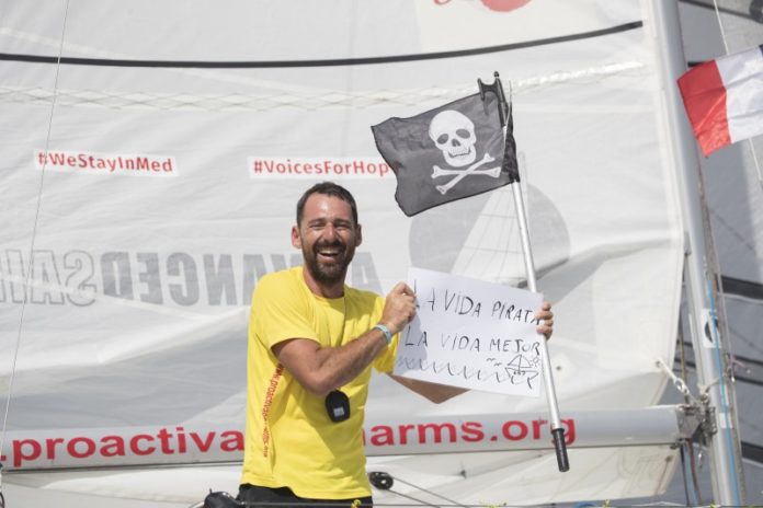 Els regatistes del CNCB, Guillermo Cañardo i Marc Miró, ‘finishers’ de la Mini Transat La Boulangère