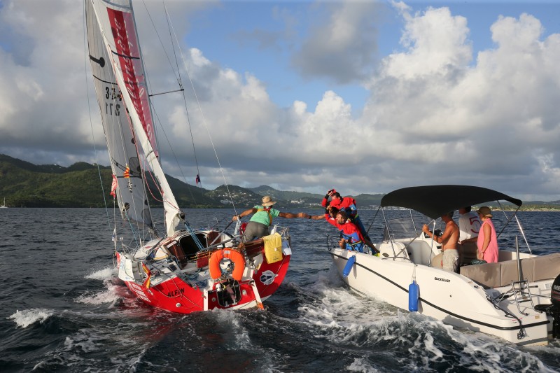 Els regatistes del CNCB, Guillermo Cañardo i Marc Miró, ‘finishers’ de la Mini Transat La Boulangère