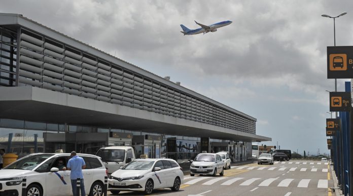 Dos vols setmanals d'easyJet connectaran l'aeroport de Reus amb el de Londres-Luton a partir del març de 2018