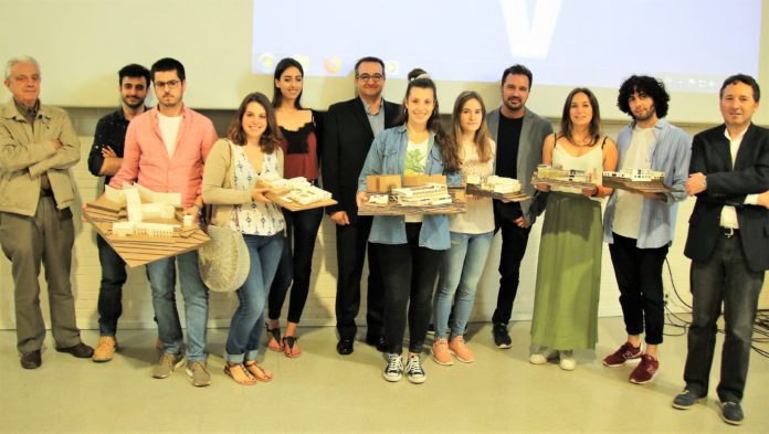 Una vintena d’alumnes de l’UPC presenten els seus projectes per a la nova Residència i Centre de Dia de l’Aleixar