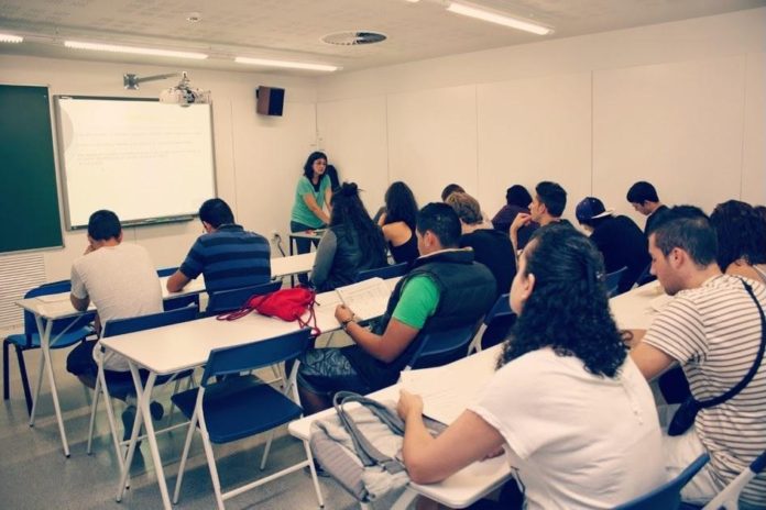 El Centre de Formació de Persones Adultes Marta Mata obre el 18 de juny el període de preinscripció pel curs 2018-2019