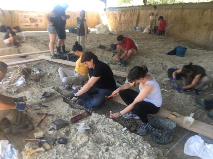 Estudiants de la UOC i de la URV potencien la presència de jaciments prehistòrics a la Viquipèdia elaborant noves entrades