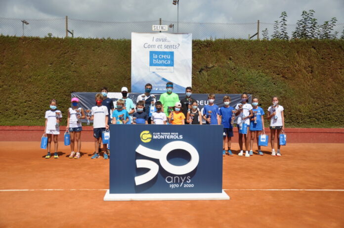 “Match point” del trofeu juvenil de tennis La Creu Blanca del Monterols