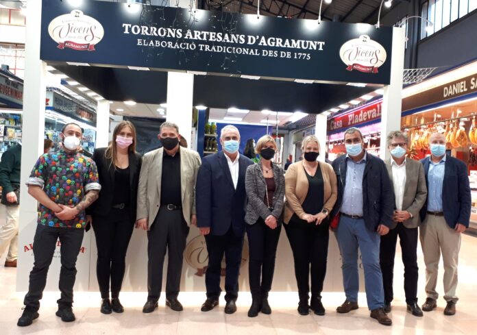 Torrons Vicens obre la seva primera botiga a Reus al Mercat Central