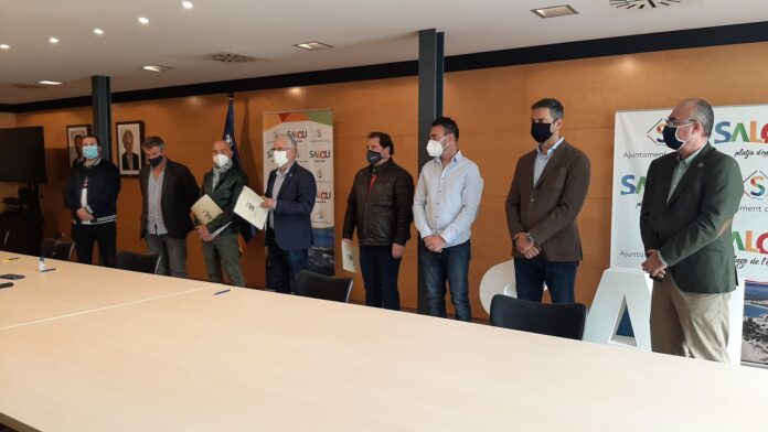 Salou i els comerciants i restauradors signen un manifest on demanen a la Generalitat que reobri els establiments