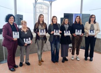 Neix el projecte audiovisual ‘Veïnes, a peu de carrer’