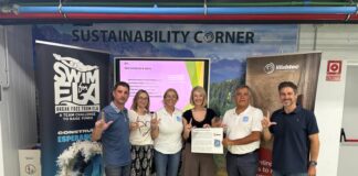 Nova donació solidària a l’associació Swim for ELA
