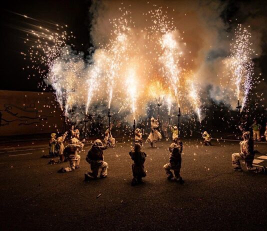Els Diables de Perafort es transformen en Ball de Diables
