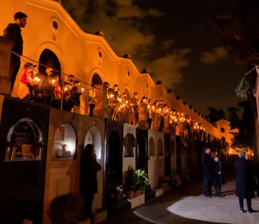 Visites nocturnes guiades al cementiri